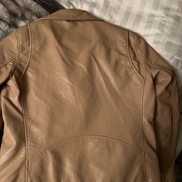 Anthropology faux cream leather jacket. - Picture 5 of 6